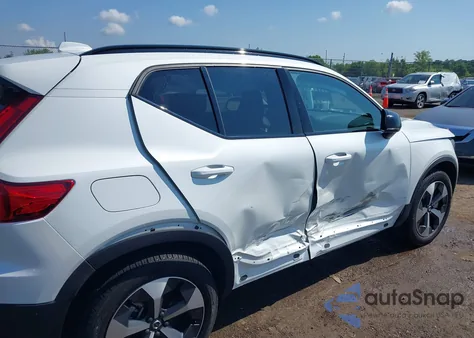 2023 Volvo Xc40 B5 Ultimate Dark Theme from USA, damaged, VIN YV4L12UX1P2047630